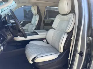 2021 Lincoln Navigator L Black Label
