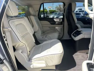 2021 Lincoln Navigator L Black Label