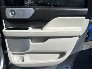 2021 Lincoln Navigator L Black Label