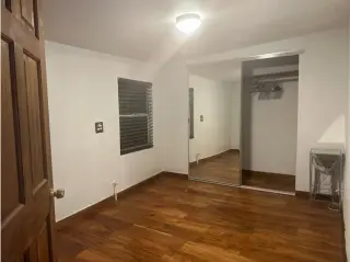 Cuarto con baño privado