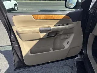 2013 Nissan Armada Platinum
