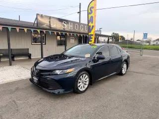 2019 Toyota Camry
LE
