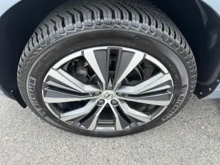 2022 Volvo XC60 Momentum