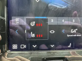 2022 Volvo XC60 Momentum