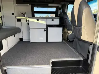 2010 Ford Econoline Cargo Van Commercial