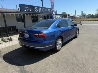2017 Volkswagen Passat
1.8T SE