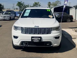 2018 Jeep Grand Cherokee
Overland