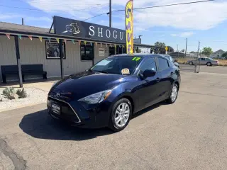 2017 Toyota Yaris iA
Base