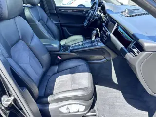 2021 Porsche Macan 