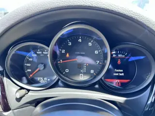 2021 Porsche Macan 