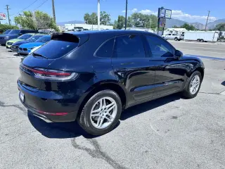2021 Porsche Macan 