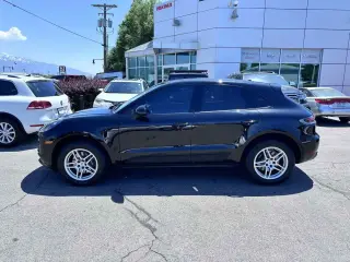 2021 Porsche Macan 