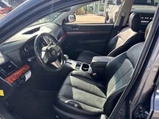 2011 Subaru Outback 2.5i Limited Pwr Moon