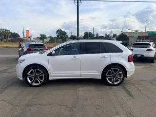 2013 Ford Edge
Sport