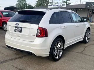 2013 Ford Edge
Sport