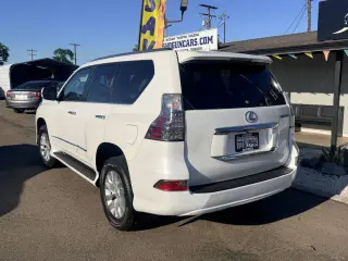 2017 Lexus GX 460
Base