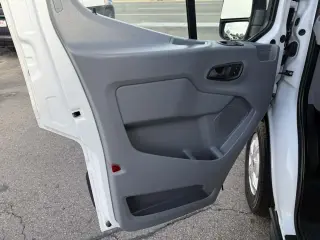 2018 Ford Transit Passenger Wagon XLT