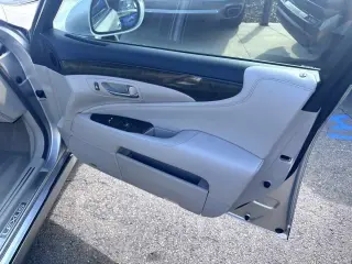 2007 Lexus LS 460 LWB