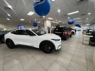 Lincoln Corsair 2023 AWD Reserve 4dr SUV
