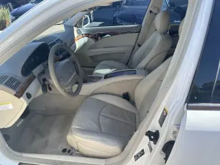 2005 Mercedes-Benz E320 Sedan