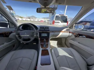 2005 Mercedes-Benz E320 Sedan