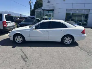 2005 Mercedes-Benz E320 Sedan