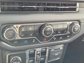 Jeep Wrangler 2024 4x4 Altura Alta 4xe SUV de 4 puertas