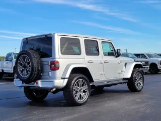 Jeep Wrangler 2024 4x4 Altura Alta 4xe SUV de 4 puertas