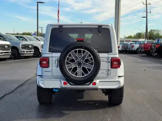 Jeep Wrangler 2024 4x4 Altura Alta 4xe SUV de 4 puertas