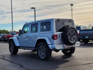 Jeep Wrangler 2024 4x4 Altura Alta 4xe SUV de 4 puertas