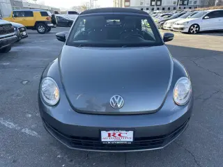 2013 Volkswagen Beetle Convertible 2.5L w/Tech