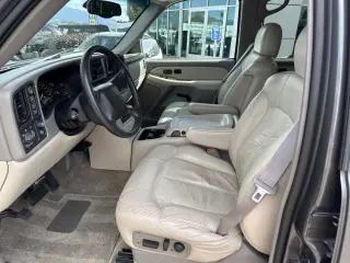 2002 Chevrolet Suburban LT