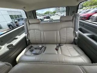 2002 Chevrolet Suburban LT