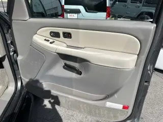 2002 Chevrolet Suburban LT