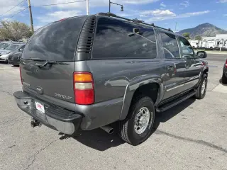 2002 Chevrolet Suburban LT