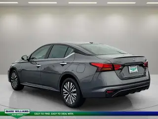 Nissan Altima 2024 AWD 2.5 SV 4dr Sedan