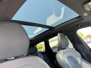2022 Volvo XC60 Recharge Plug-In Hybrid R-Design