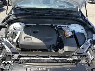 2022 Volvo XC60 Recharge Plug-In Hybrid R-Design