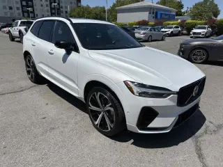 2022 Volvo XC60 Recharge Plug-In Hybrid R-Design