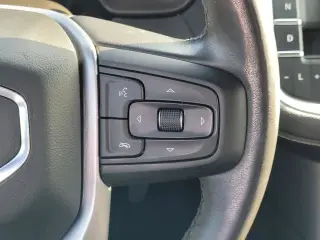 GMC Yukon 2021 4x4 SLT 4dr SUV