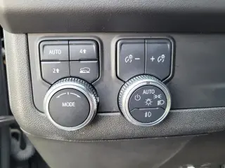 GMC Yukon 2021 4x4 SLT 4dr SUV