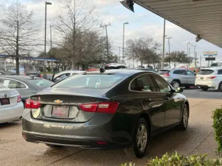 2017 Chevrolet Malibu LS