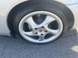 2001 Porsche 911 Carrera 