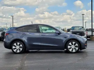 Tesla Model Y 2022 AWD Long Range 4dr Crossover