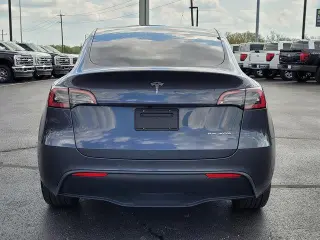 Tesla Model Y 2022 AWD Long Range 4dr Crossover