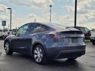Tesla Model Y 2022 AWD Long Range 4dr Crossover