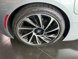 2014 BMW i8 