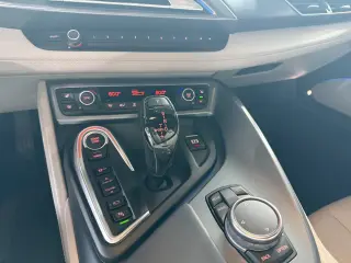 2014 BMW i8 