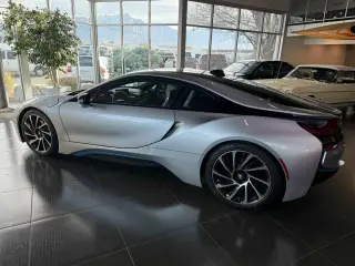 2014 BMW i8 