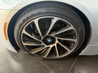 2014 BMW i8 